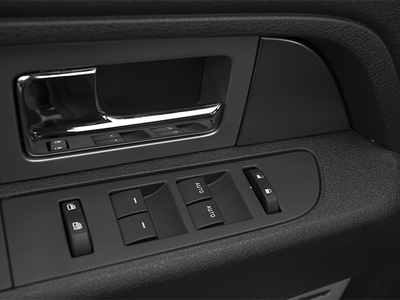 2014 Ford F-150 4WD SuperCrew 145" SVT Raptor