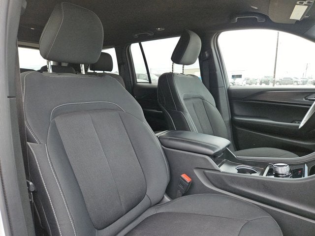 2024 Jeep Grand Cherokee Laredo A