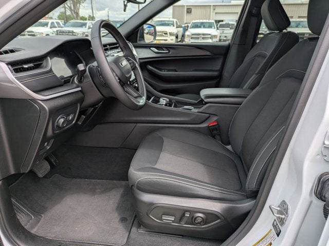 2024 Jeep Grand Cherokee Laredo A