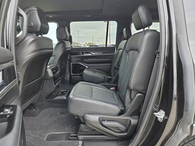 2022 Jeep Wagoneer Series III