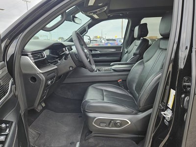 2022 Jeep Wagoneer Series III