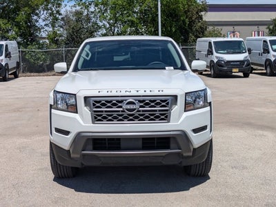 2022 Nissan Frontier SV