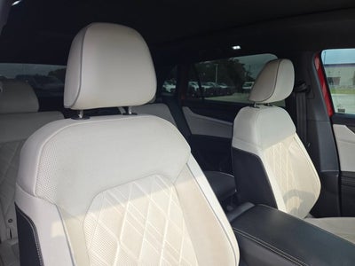 2024 Volkswagen Atlas Cross Sport 2.0T SEL Premium R-Line