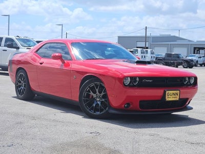 2016 Dodge Challenger 392 Hemi Scat Pack Shaker