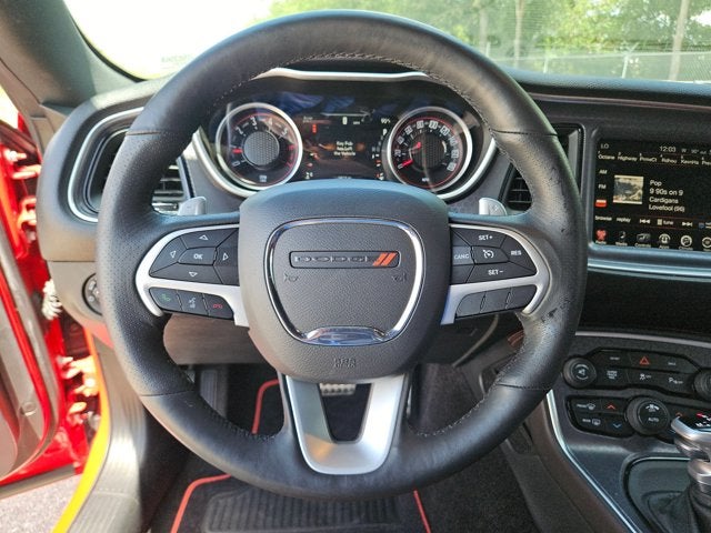 2016 Dodge Challenger 392 Hemi Scat Pack Shaker