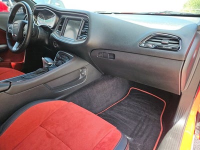 2016 Dodge Challenger 392 Hemi Scat Pack Shaker