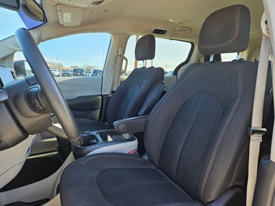 2020 Chrysler Pacifica Touring