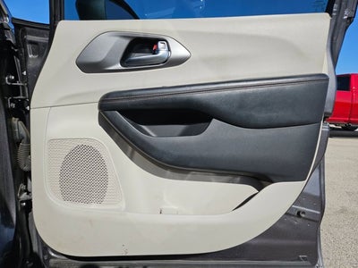 2020 Chrysler Pacifica Touring