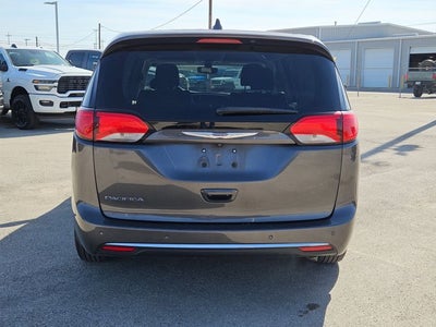 2020 Chrysler Pacifica Touring