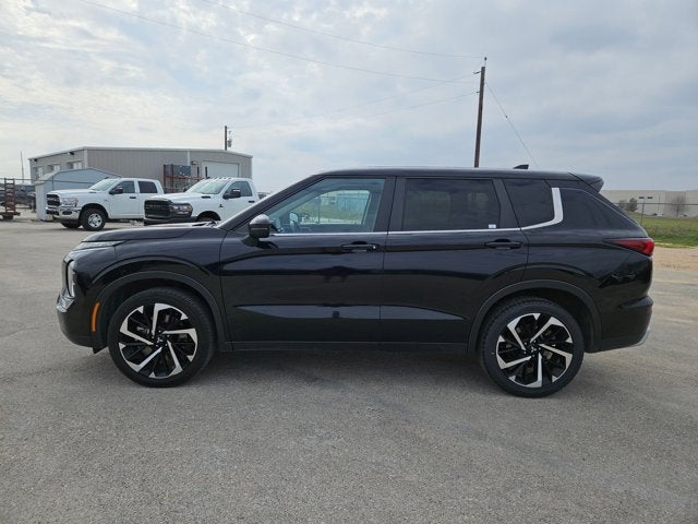 2024 Mitsubishi Outlander SE