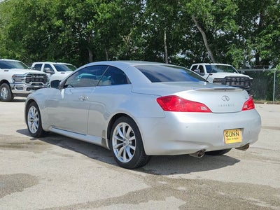 2014 INFINITI Q60 Convertible 2dr