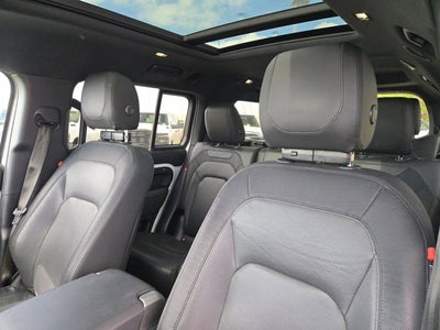 2024 Land Rover Defender X-Dynamic SE