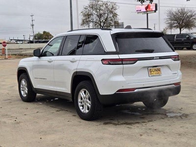 2024 Jeep Grand Cherokee Laredo