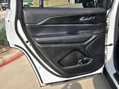 2023 Jeep Grand Cherokee L Laredo 4x4