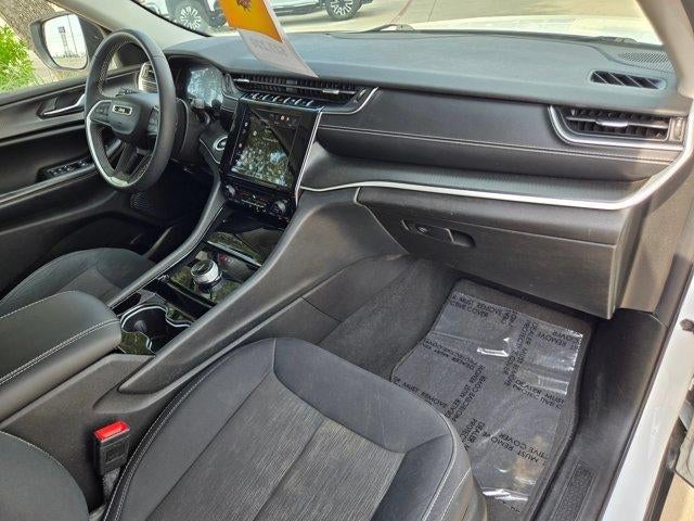 2023 Jeep Grand Cherokee L Laredo 4x4