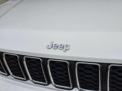 2023 Jeep Grand Cherokee L Laredo 4x4
