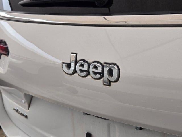 2023 Jeep Grand Cherokee L Laredo 4x4