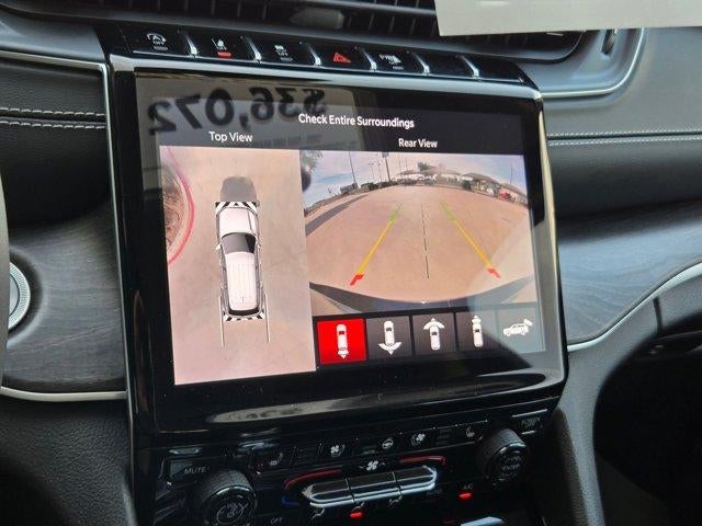 2023 Jeep Grand Cherokee L Base