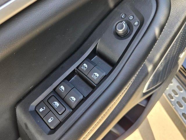 2023 Jeep Grand Cherokee L Base