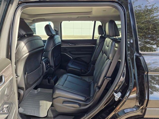 2023 Jeep Grand Cherokee L Base