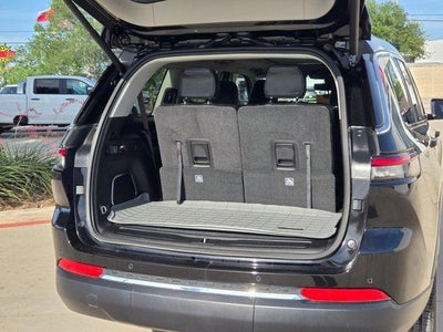 2023 Jeep Grand Cherokee L Base