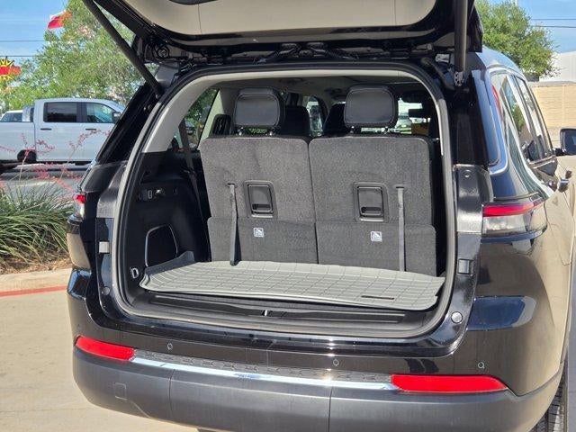 2023 Jeep Grand Cherokee L Base