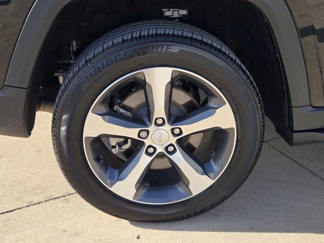 2023 Jeep Grand Cherokee L Base