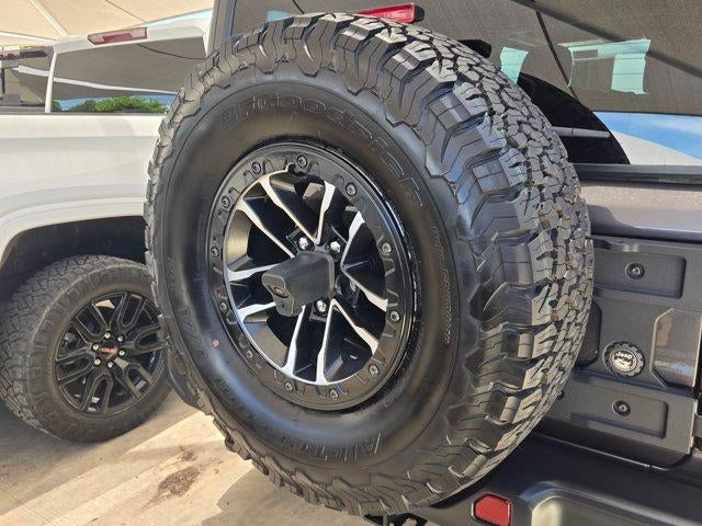2025 Jeep Wrangler Base