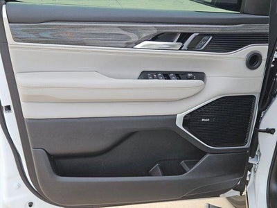 2022 Jeep Wagoneer Series III 4x2