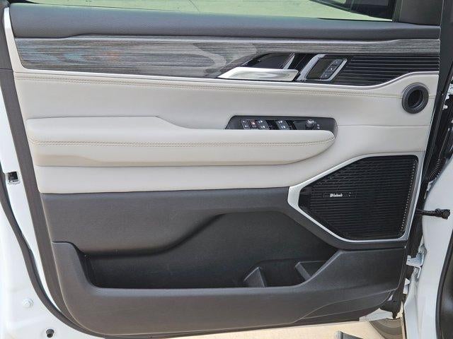 2022 Jeep Wagoneer Series III 4x2