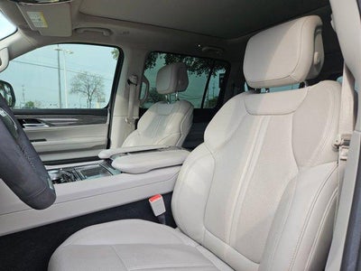 2022 Jeep Wagoneer Series III 4x2