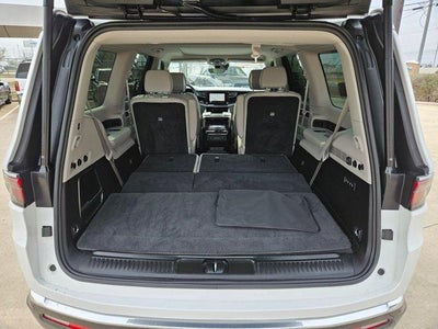 2022 Jeep Wagoneer Series III 4x2