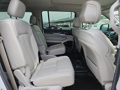 2022 Jeep Wagoneer Series III 4x2