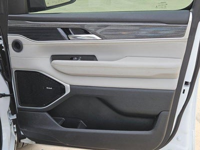 2022 Jeep Wagoneer Series III 4x2