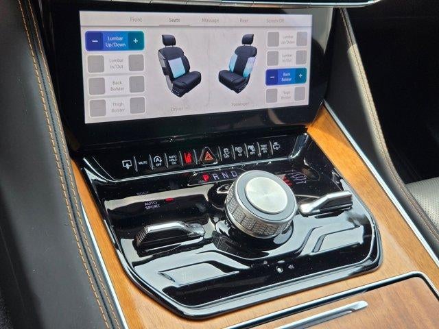 2024 Jeep Grand Wagoneer Series III