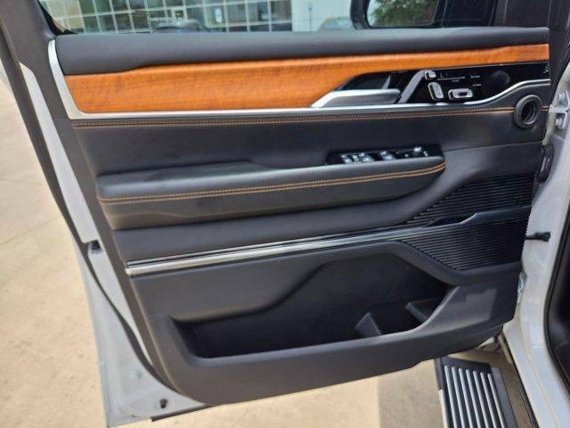 2024 Jeep Grand Wagoneer Series III