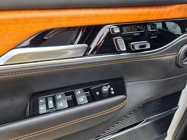 2024 Jeep Grand Wagoneer Series III