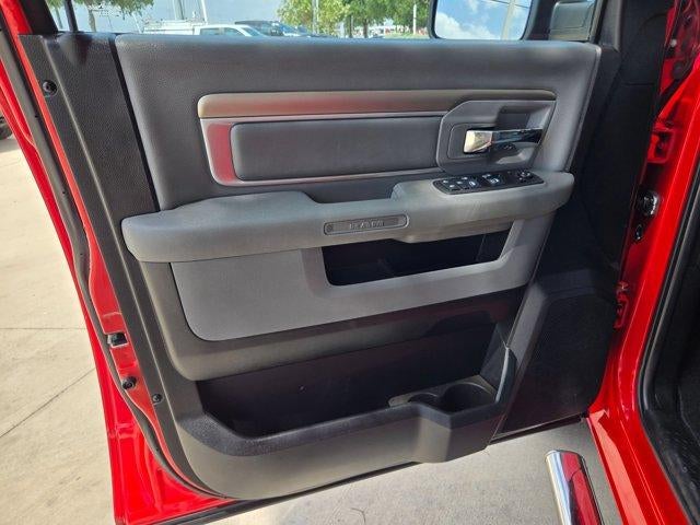 2019 RAM 1500 Classic SLT Crew Cab 4x2 6'4" Box
