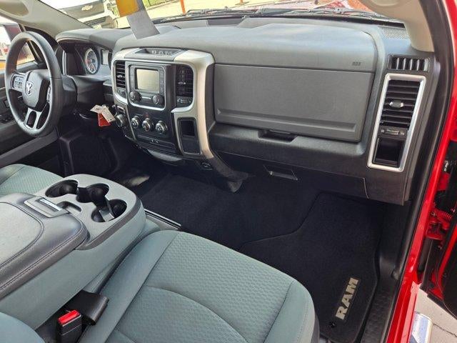 2019 RAM 1500 Classic SLT Crew Cab 4x2 6'4" Box