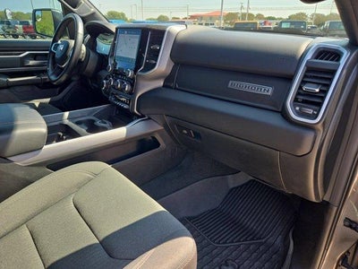 2022 RAM 1500 Big Horn Crew Cab 4x2 6'4" Box