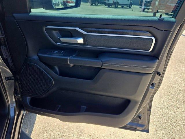 2022 RAM 1500 Big Horn Crew Cab 4x2 6'4" Box