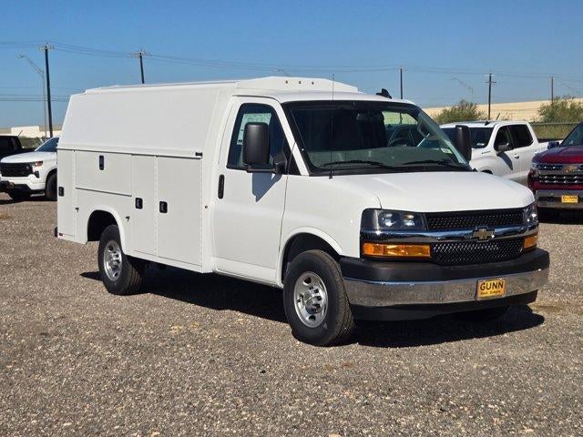 2025 Chevrolet Express Cutaway 3500 3500 Van 139"