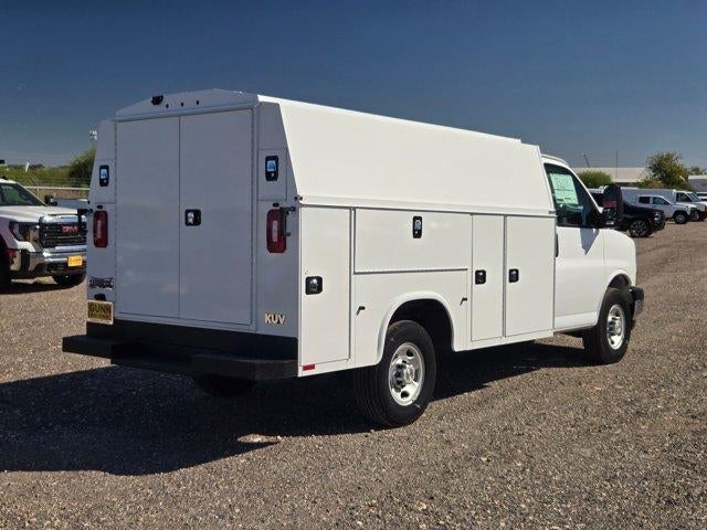 2025 Chevrolet Express Cutaway 3500 3500 Van 139"