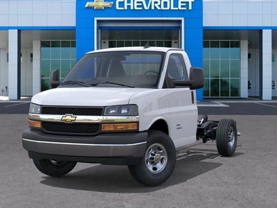 2025 Chevrolet Express Cutaway 3500 3500 Van 139"
