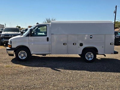 2025 Chevrolet Express Cutaway 3500 3500 Van 139"