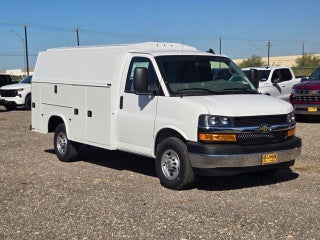 2025 Chevrolet Express Cutaway 3500 3500 Van 139"