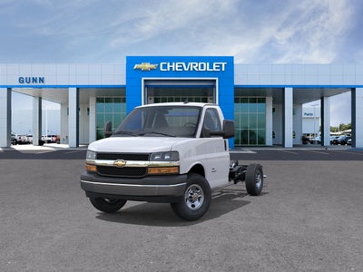 2025 Chevrolet Express Cutaway 3500 3500 Van 139"