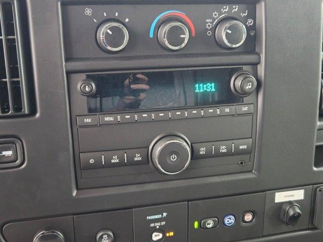 2025 Chevrolet Express Cutaway 3500 3500 Van 139"