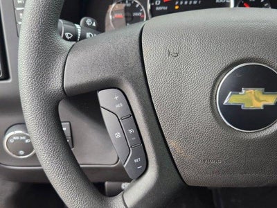 2025 Chevrolet Express Cutaway 3500 3500 Van 139"