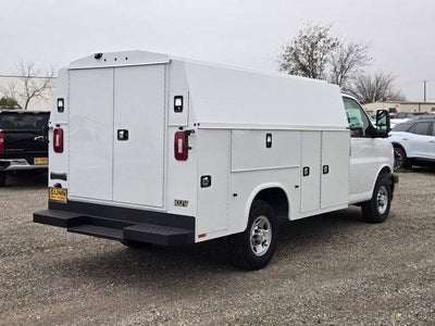 2025 Chevrolet Express Cutaway 3500 3500 Van 139"